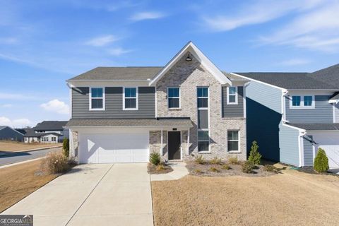 556 Crystal Lake PKWY Hoschton GA 30548