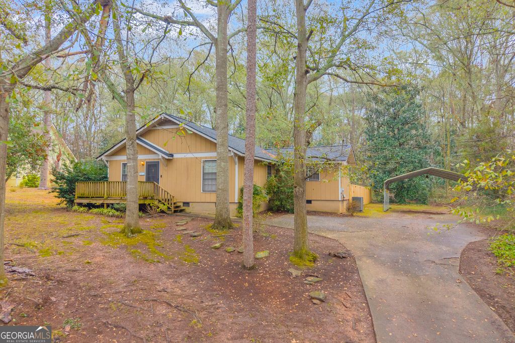 Photo of 118 Old City Park Rd Park, Lavonia, GA 30553 (MLS # 10656289)
