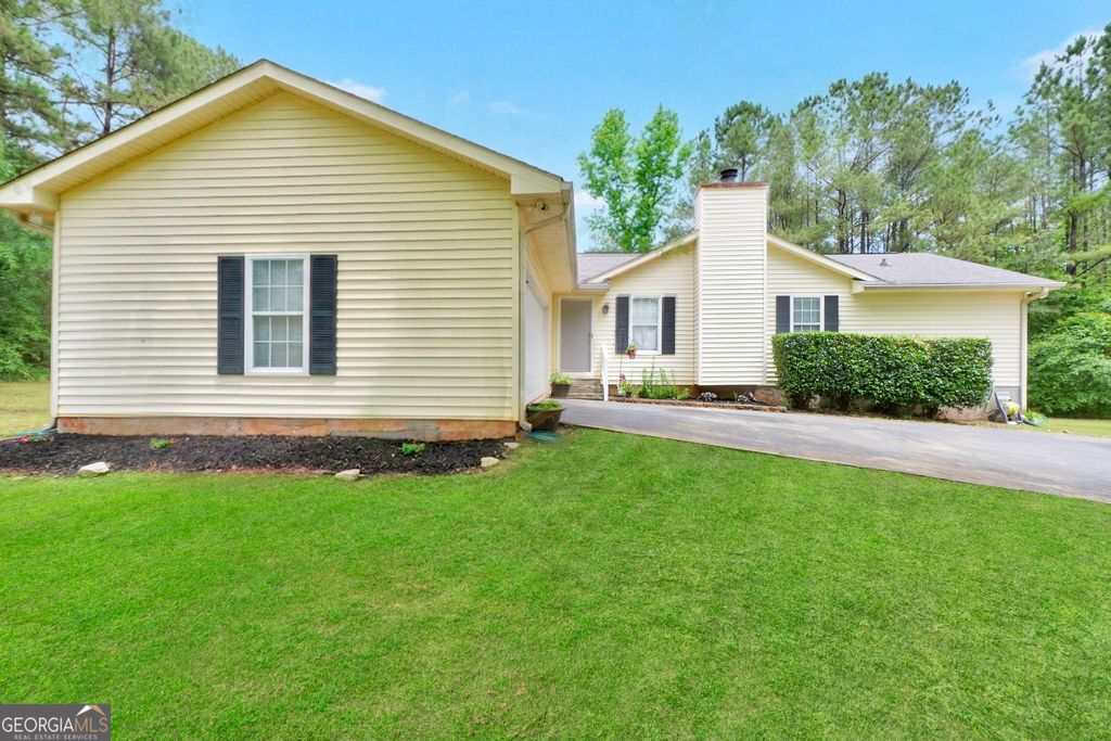 Photo of 681 Locust Road, Locust Grove, GA 30248 (MLS # 10763841)