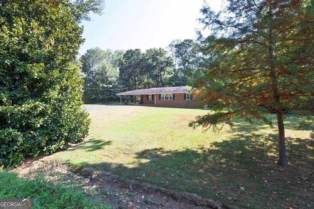 Photo of 1589 Hammond Woods Circle SW, Marietta, GA 30008 (MLS # 10729252)