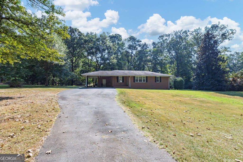 Photo of 1589 Hammond Woods Circle SW, Marietta, GA 30008 (MLS # 10729252)