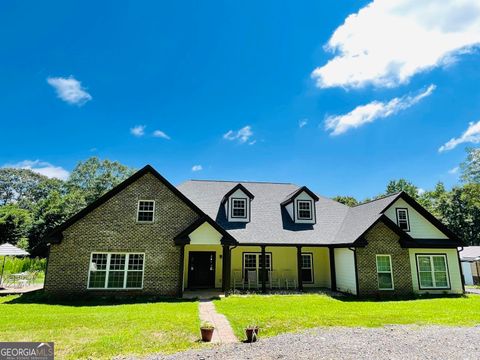 Single Family Residence in Loganville GA 100 Kent Rock Road.jpg