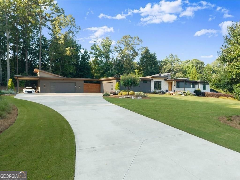 574 Riverside RD
