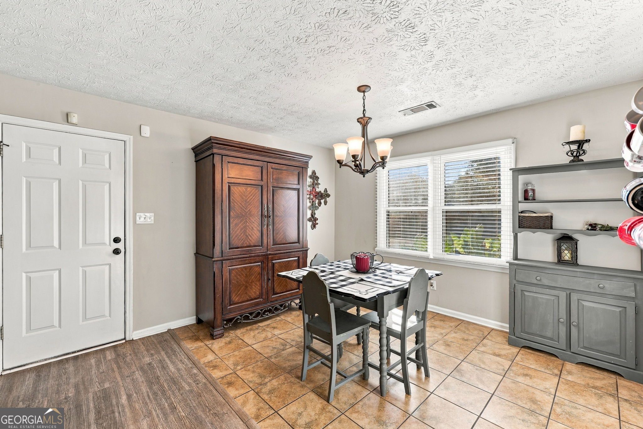 2674 Highland Park DR