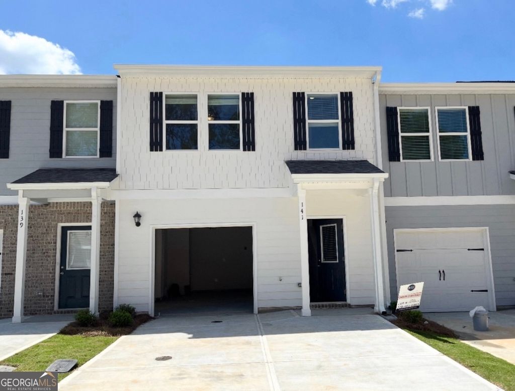 Photo of 141 Village Green Drive NW, Adairsville, GA 30103 (MLS # 10771150)