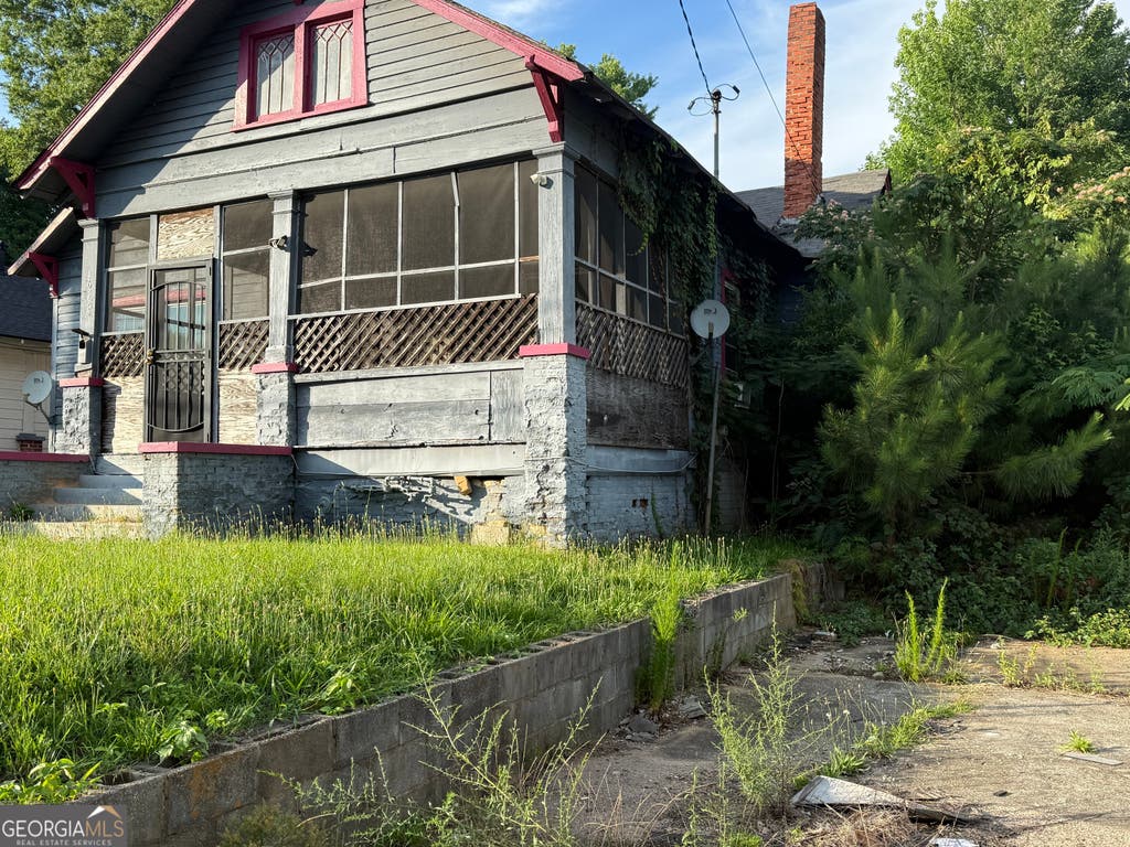 Photo of 1635 Ralph David Abernathy Boulevard SW, Atlanta, GA 30310 (MLS # 10787958)