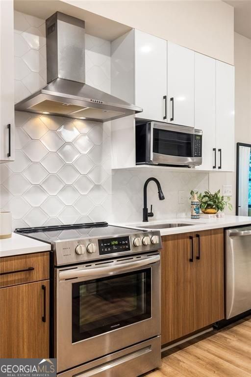 112 Rogers ST NE 202