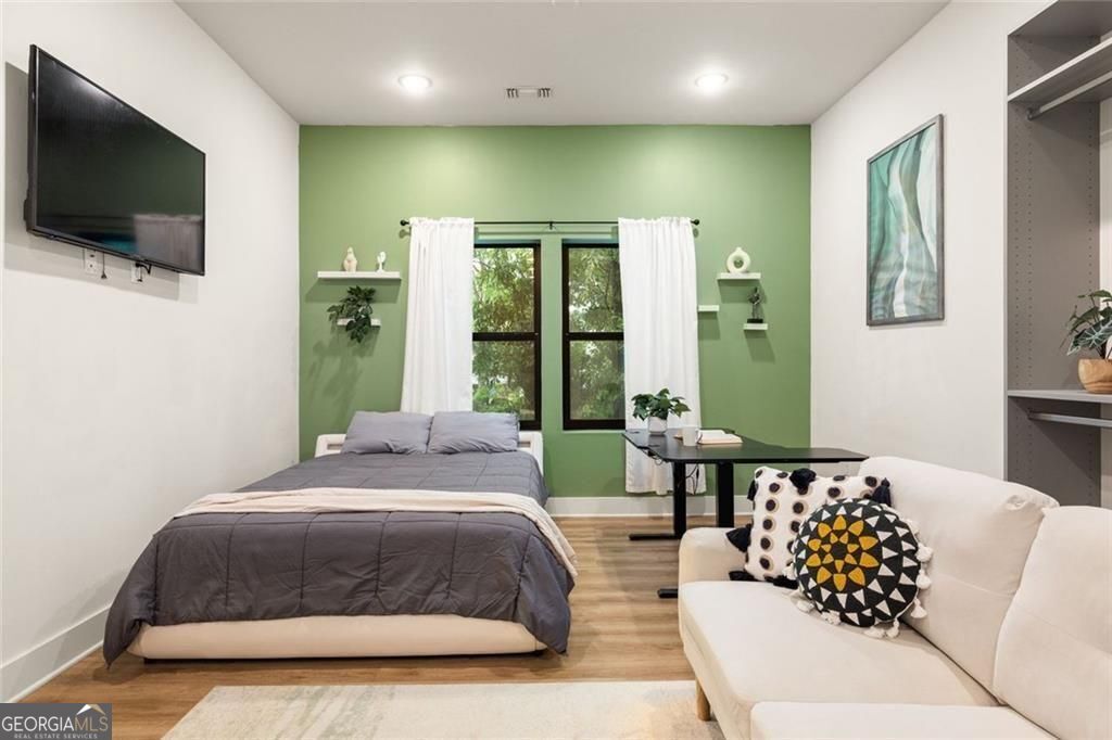 112 Rogers ST NE 202