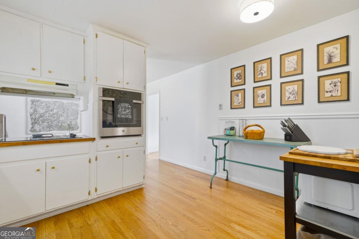 Addison Heights - Residential