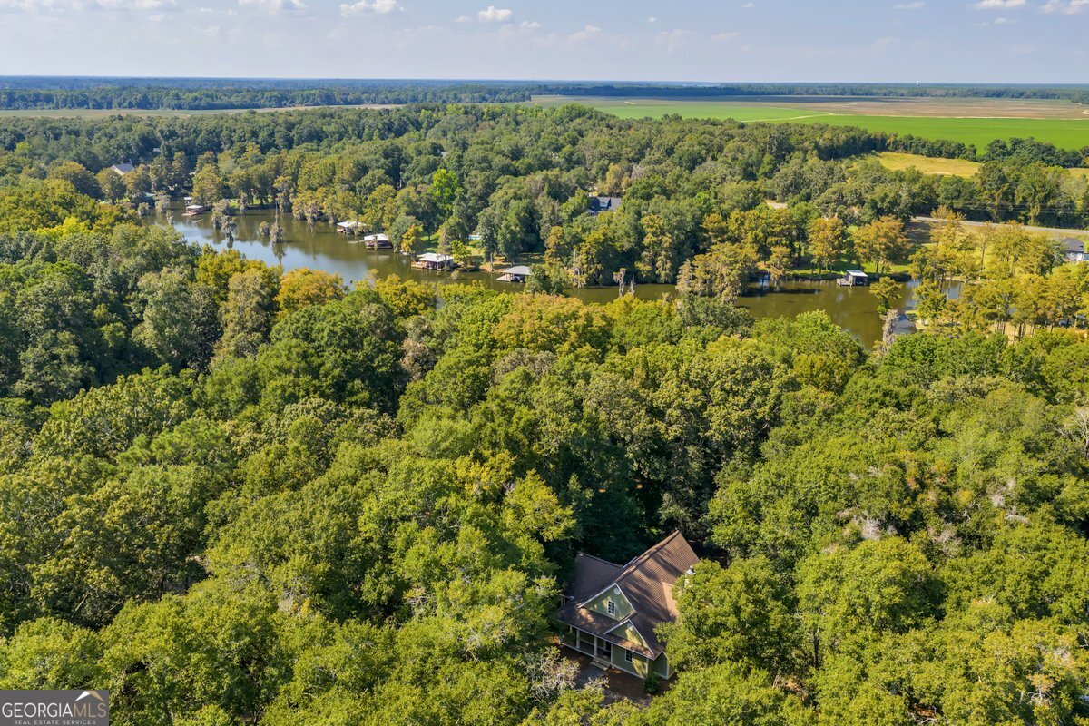126 S Cedar Creek RD