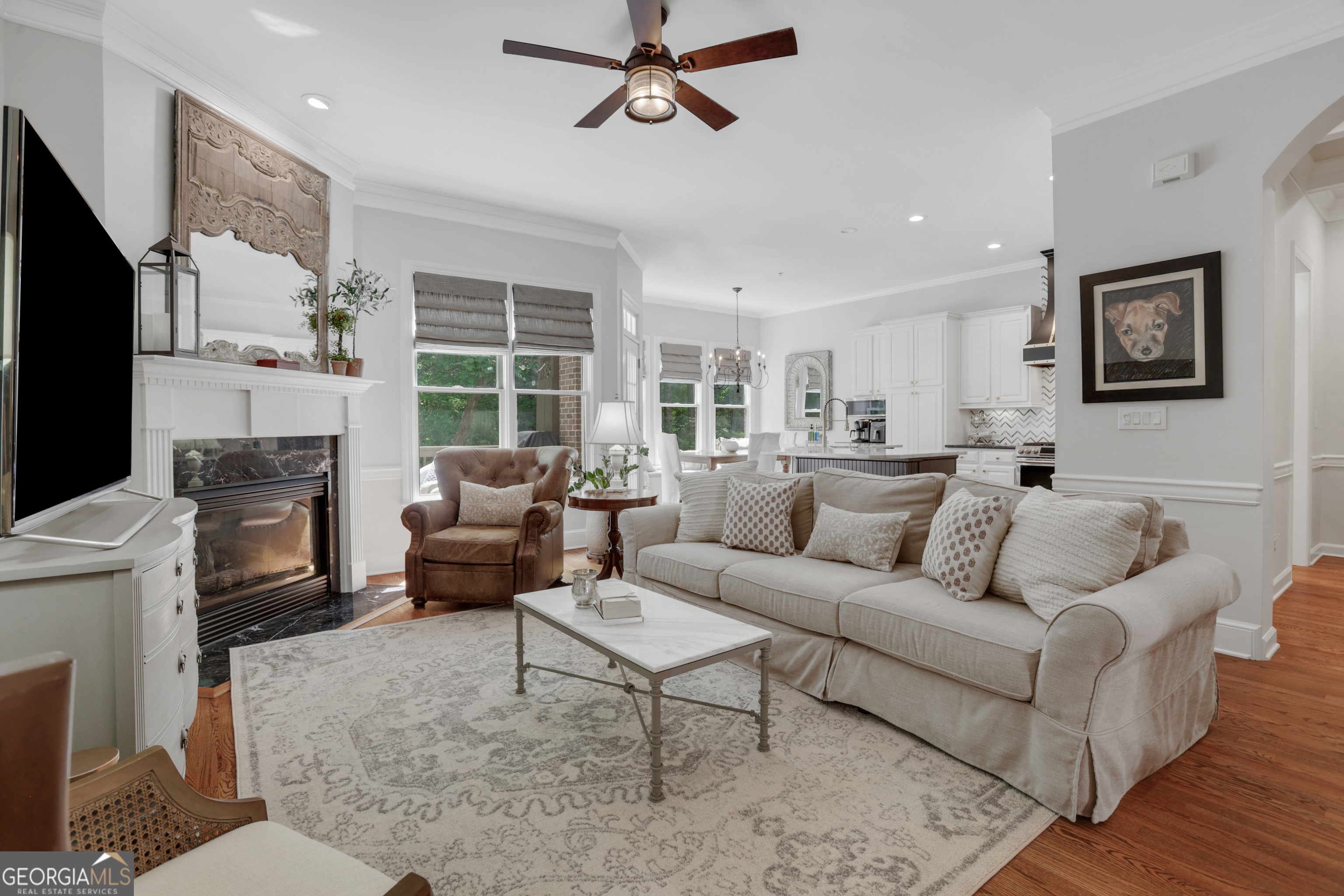 2555 Milford LN