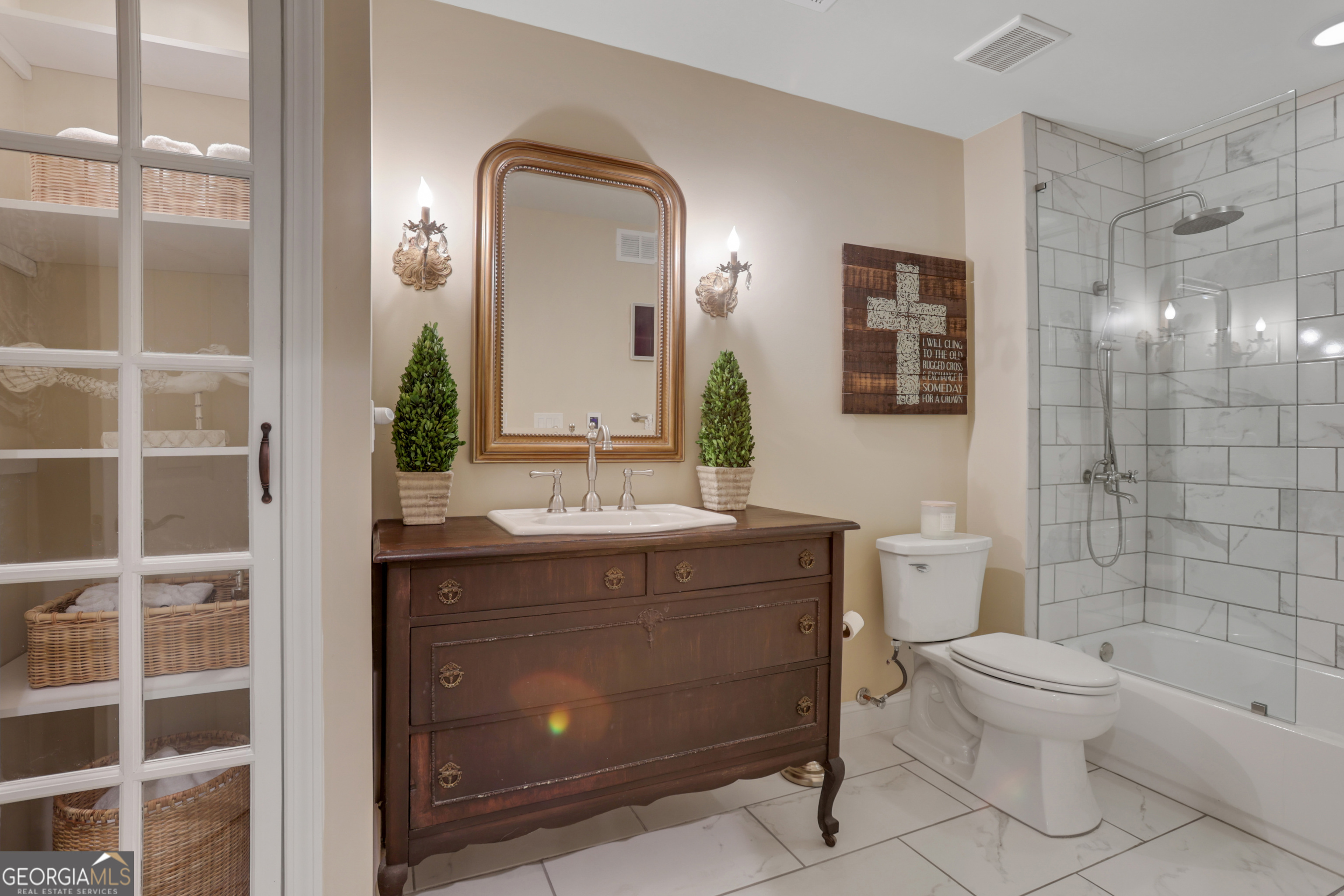 Academy Park - Residential