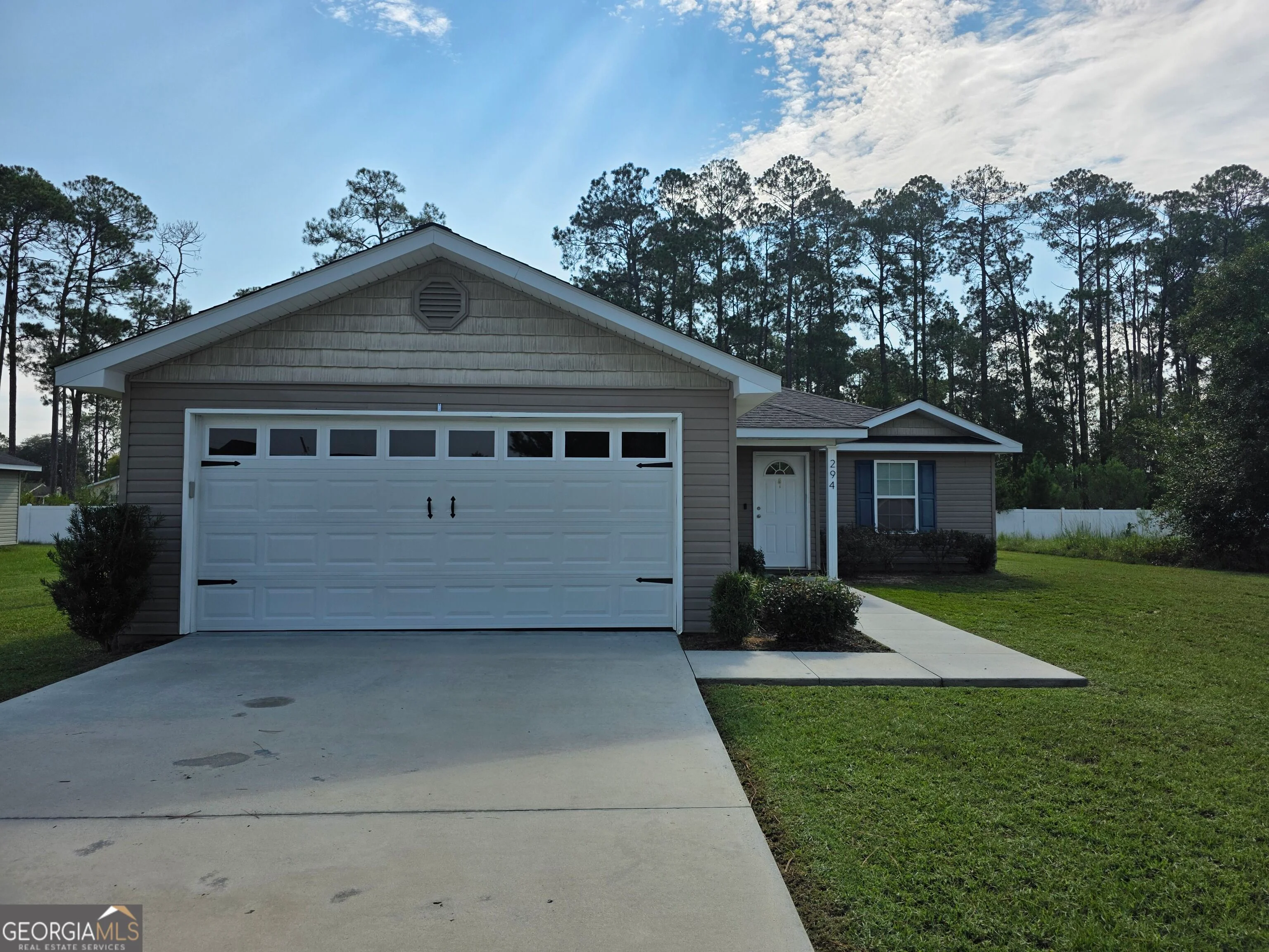 294 Lakeside Circle, Baxley, GA, 31513
