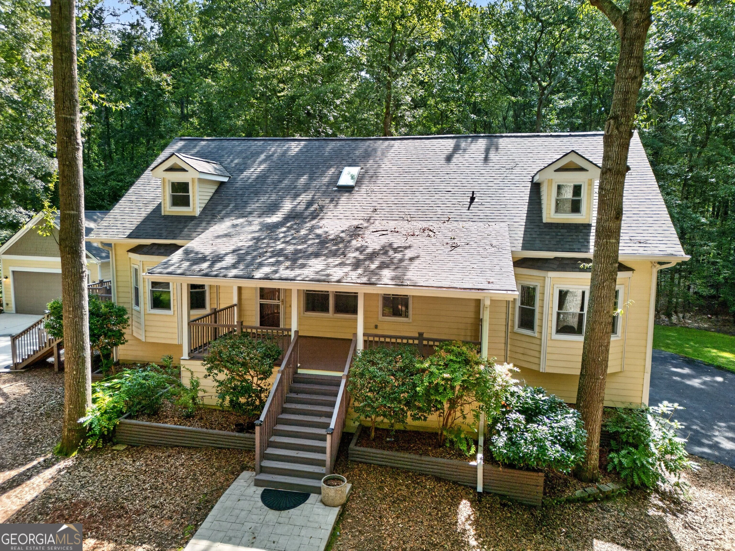 121 Broom Boulevard