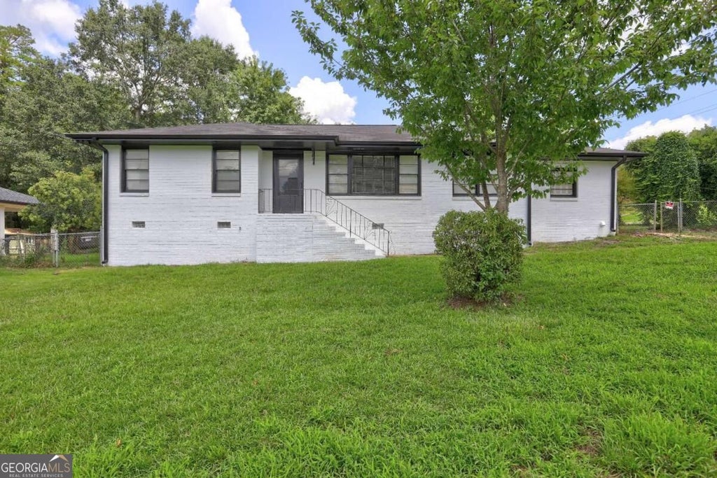Photo of 970 Oglethorpe Avenue, Athens, GA 30606 (MLS # 10829433)