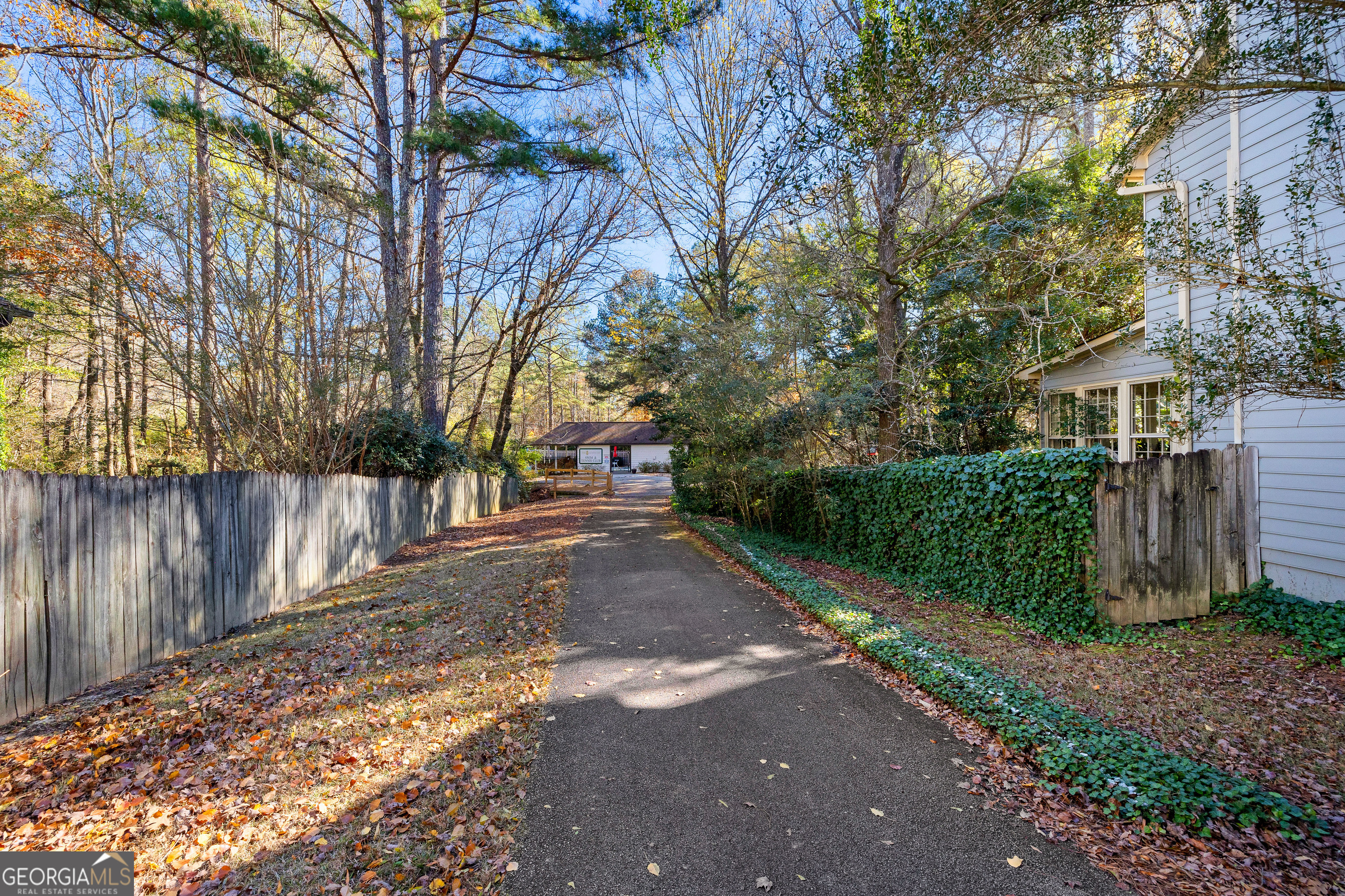 Peachtree City, Georgia 30269, United States, 4 Bedrooms Bedrooms, ,3 BathroomsBathrooms,Residential,Active,257634