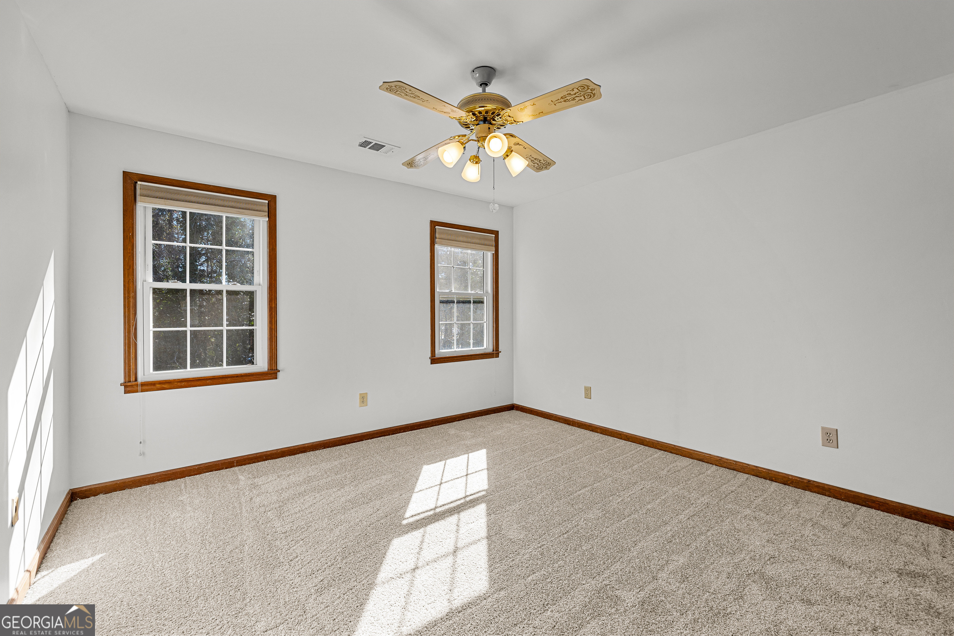 Peachtree City, Georgia 30269, United States, 4 Bedrooms Bedrooms, ,3 BathroomsBathrooms,Residential,Active,257634