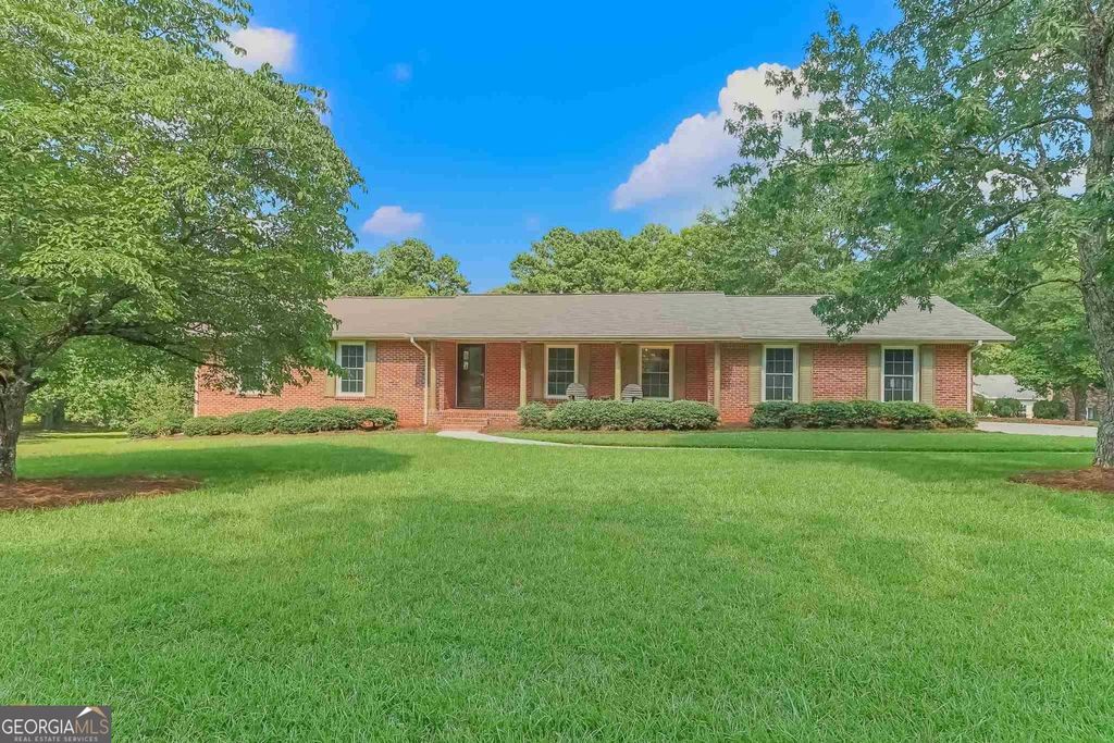 Photo of 99 Woodvalley Drive, Fayetteville, GA 30215 (MLS # 10802758)