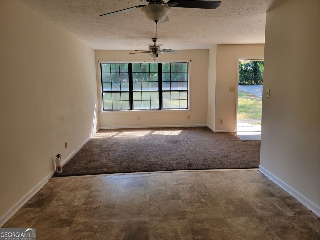 Photo of 250 Lake Dr, Milledgeville, GA 31061 (MLS # 10766482)