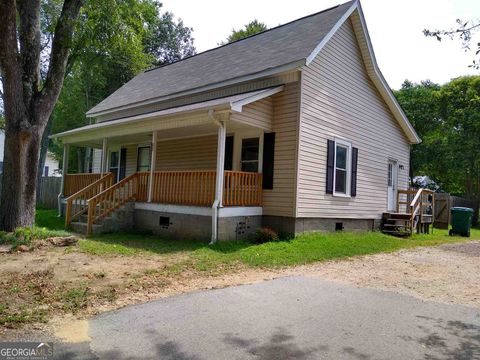 225 S Webb ST Hartwell GA 30643
