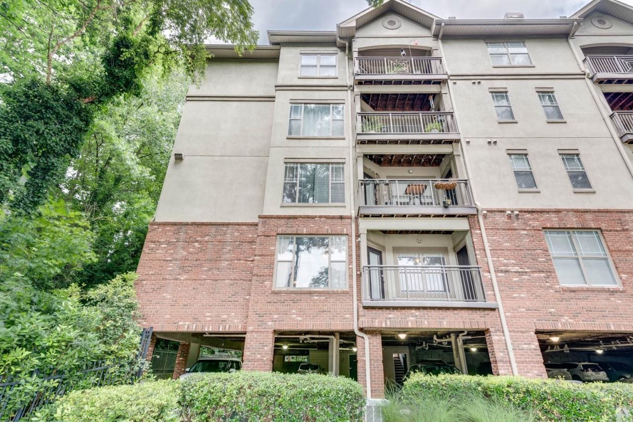 Carlyle Ridge - Residential