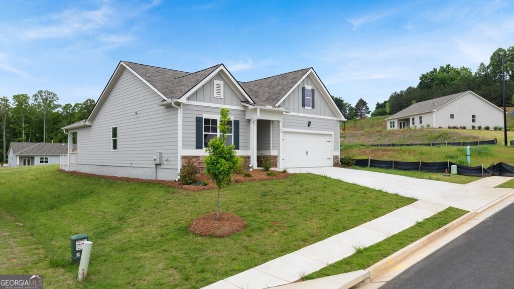 Photo of 40 Majestic Oak Circle, Dallas, GA 30132 (MLS # 10637158)