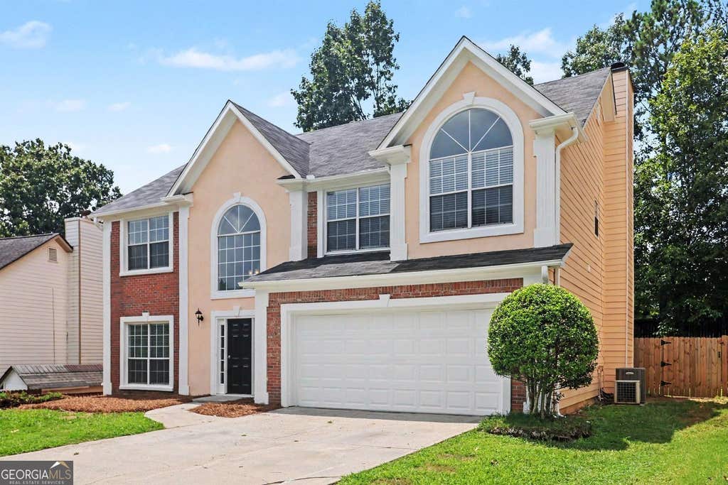 Photo of 305 Saddle Bridge Drive, Alpharetta, GA 30022 (MLS # 10825716)
