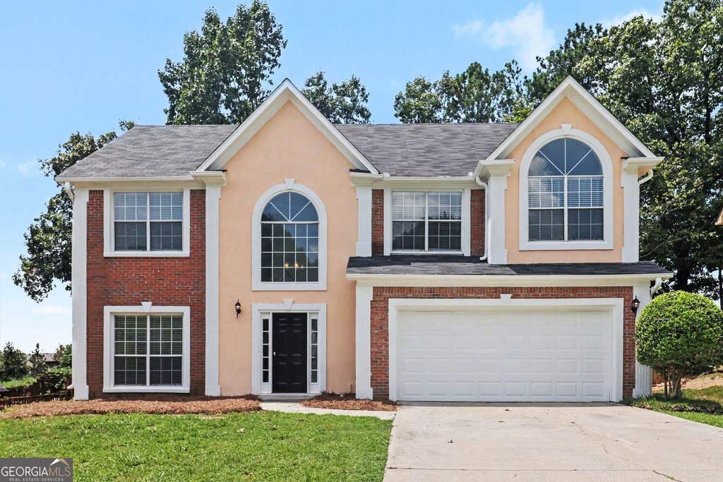 Photo of 305 Saddle Bridge Drive, Alpharetta, GA 30022 (MLS # 10825716)