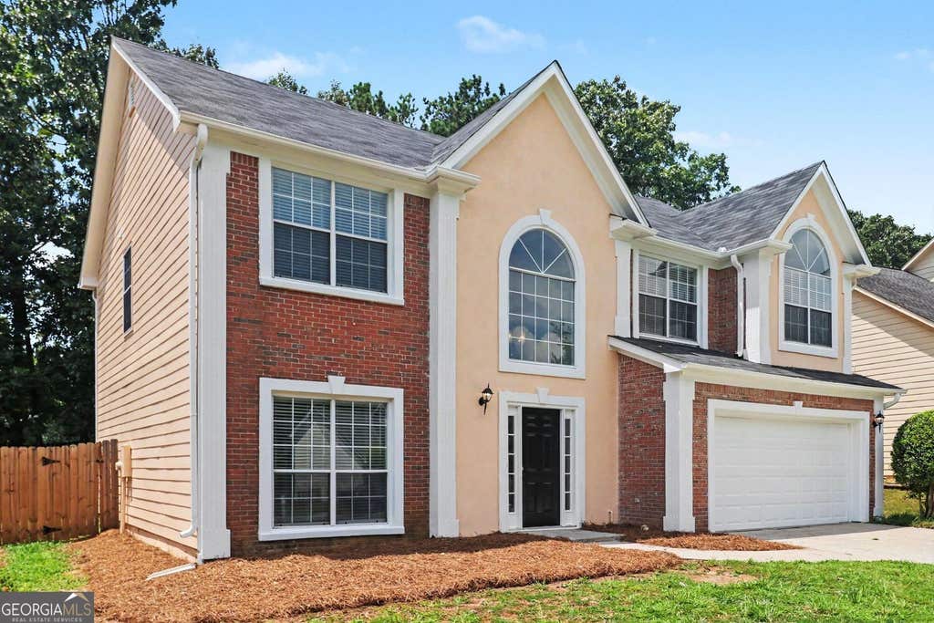 Photo of 305 Saddle Bridge Drive, Alpharetta, GA 30022 (MLS # 10825716)