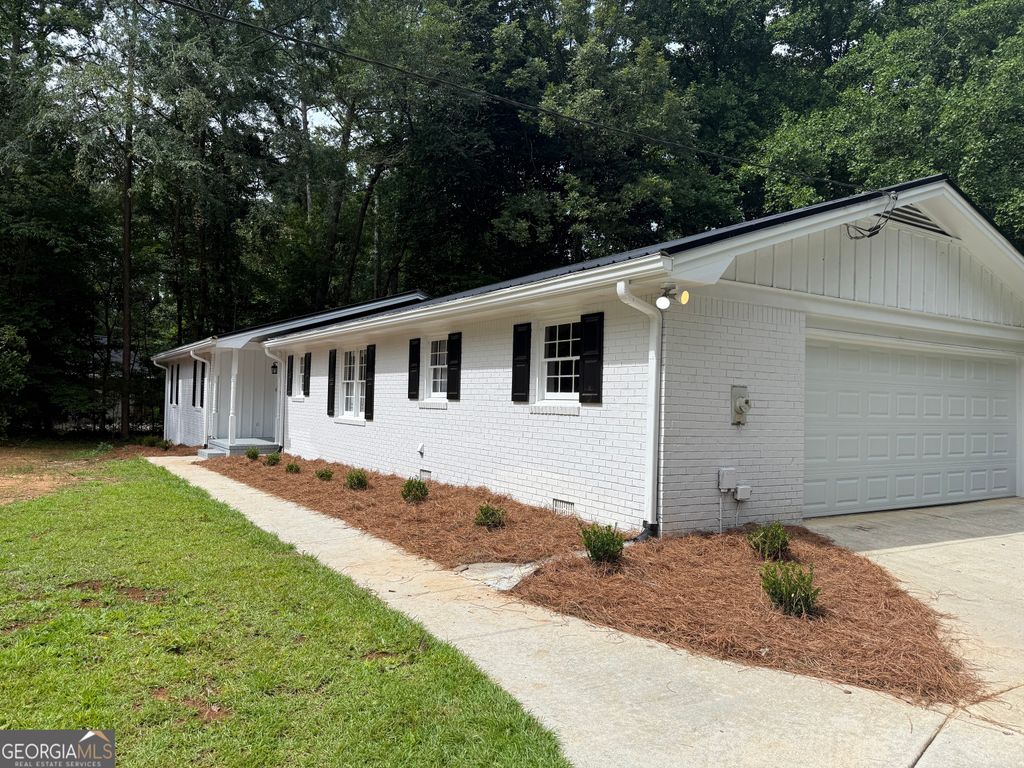Photo of 1912 Wildwood Court SW, Conyers, GA 30094 (MLS # 10810932)
