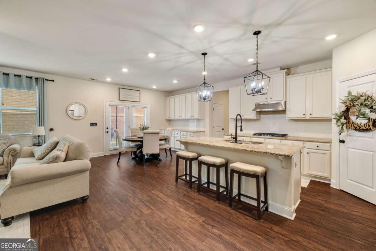 2046 Yvette WAY