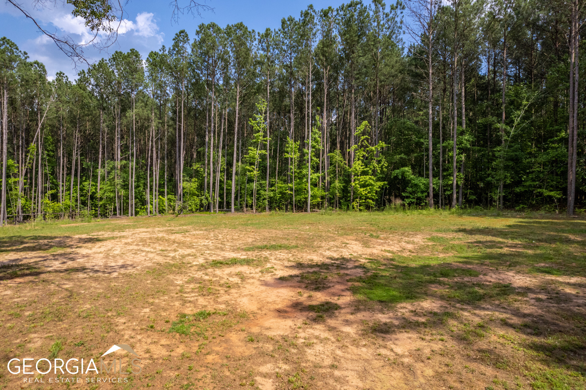 2535 Willow LN