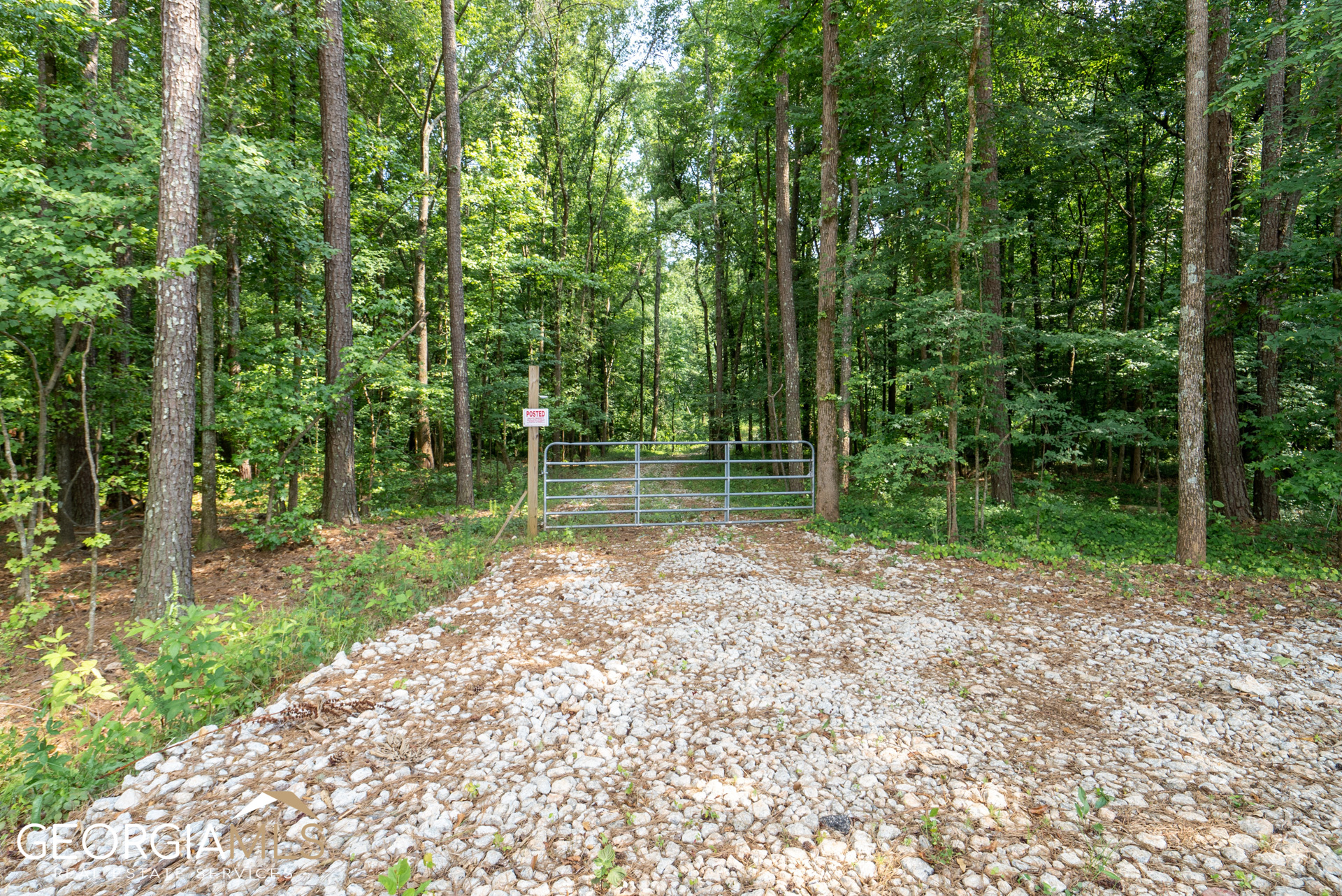 2535 Willow LN