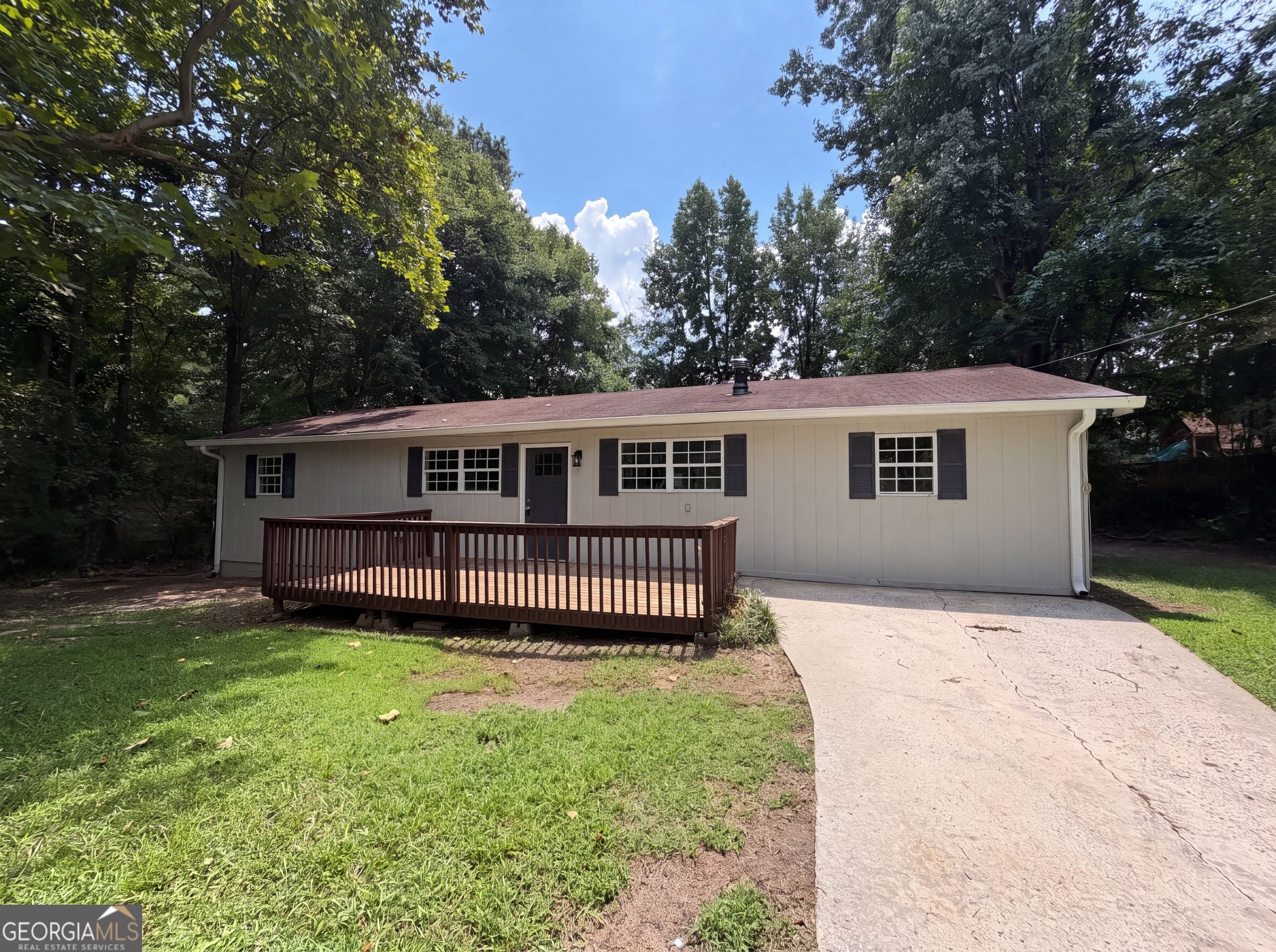 3704 Meadowview DR