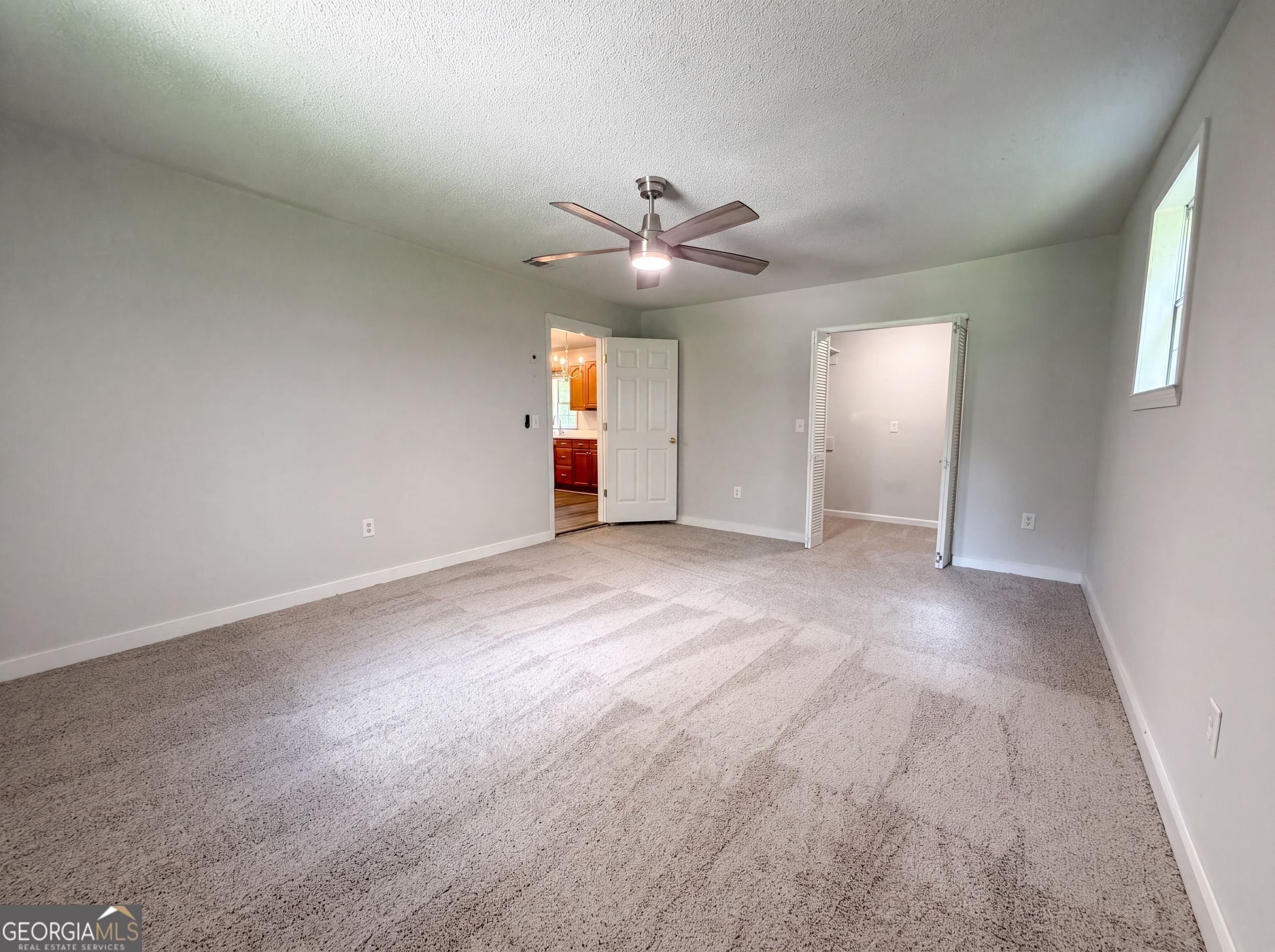 3704 Meadowview DR