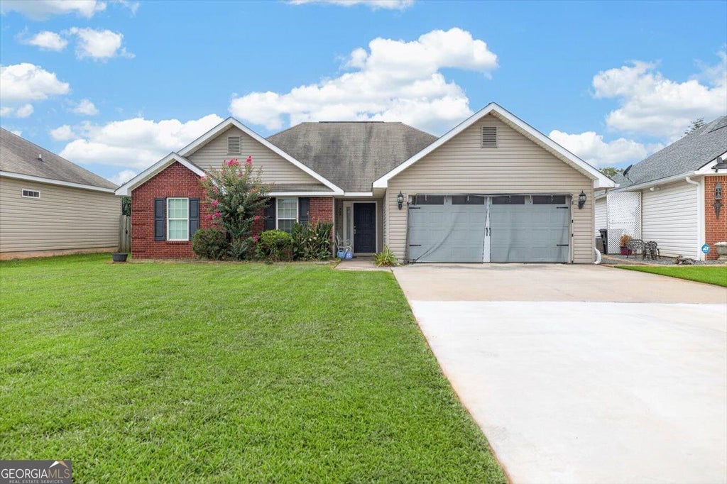 Photo of 707 Madison Place Parkway, Byron, GA 31008 (MLS # 10840893)