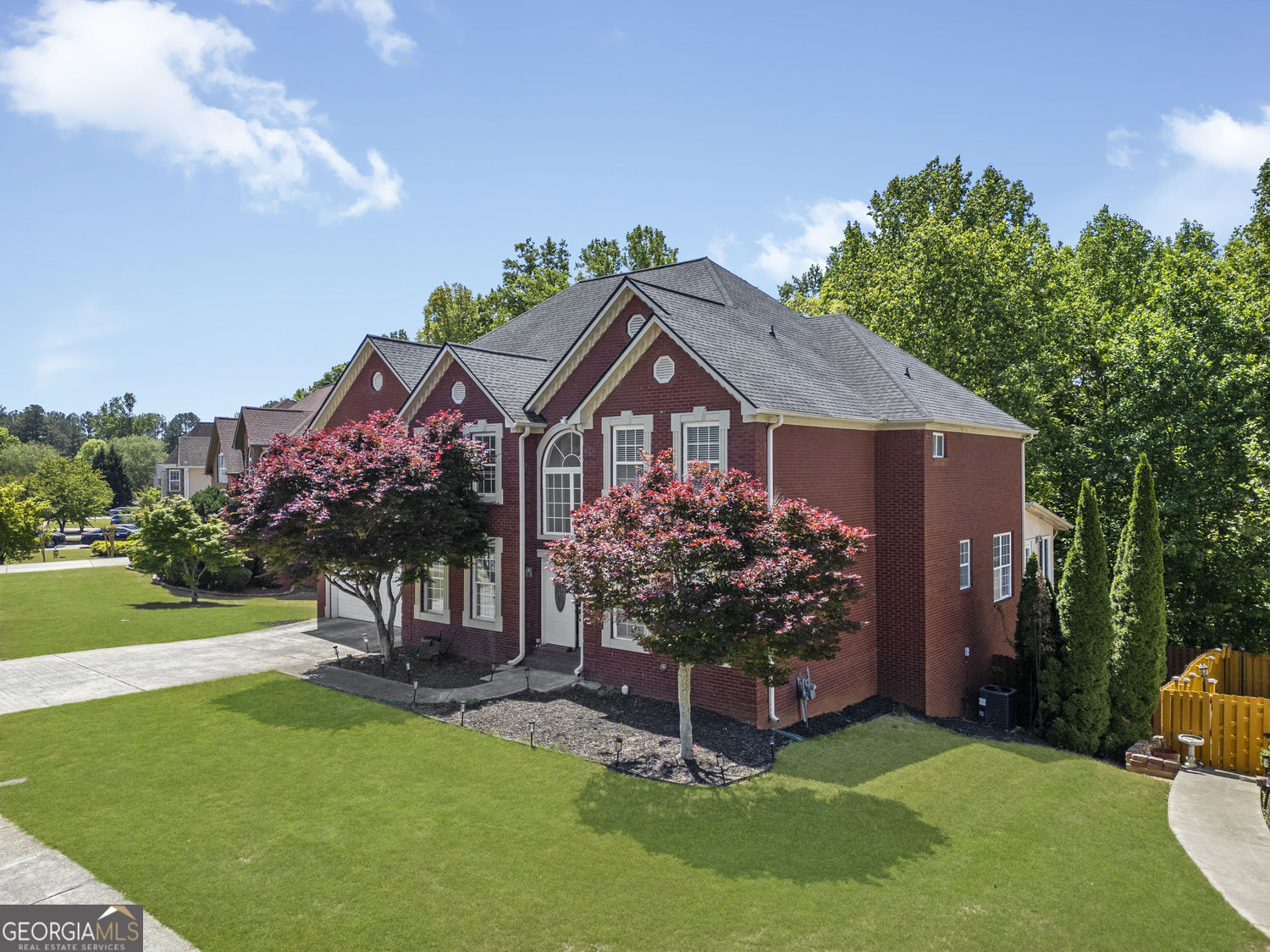 241 Kirkland DR
