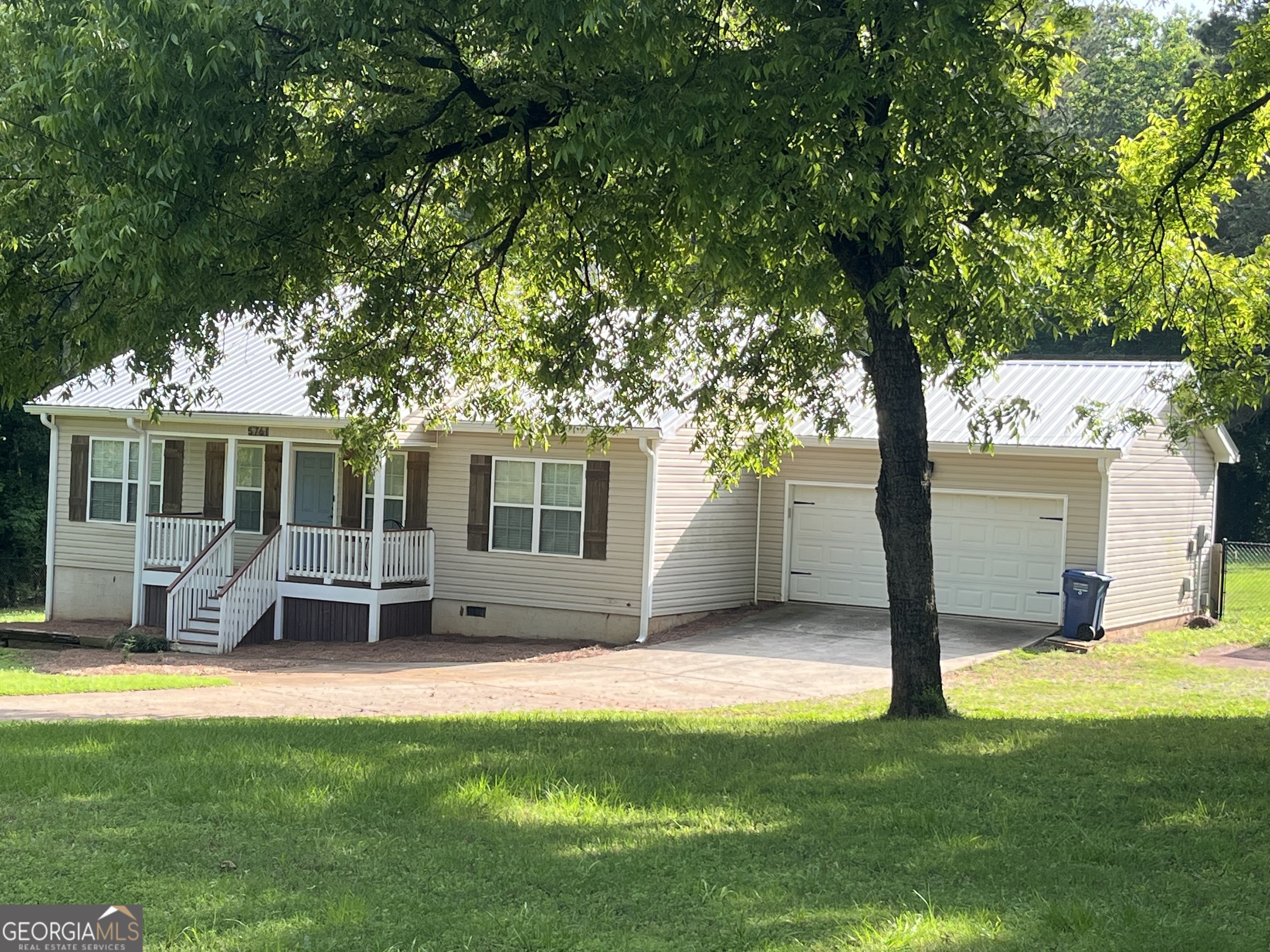 5761 Hancock DR
