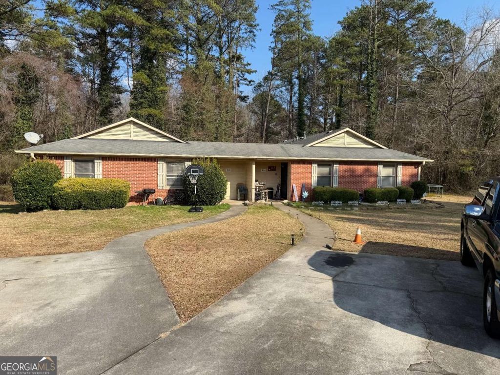 Photo of 1628 Riverside Trail NE, Conyers, GA 30013 (MLS # 10716967)