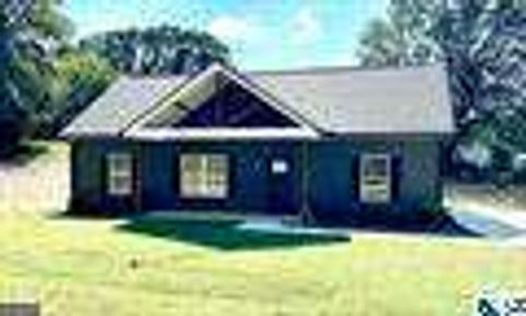 760 Bedwell ST Heflin AL 36264