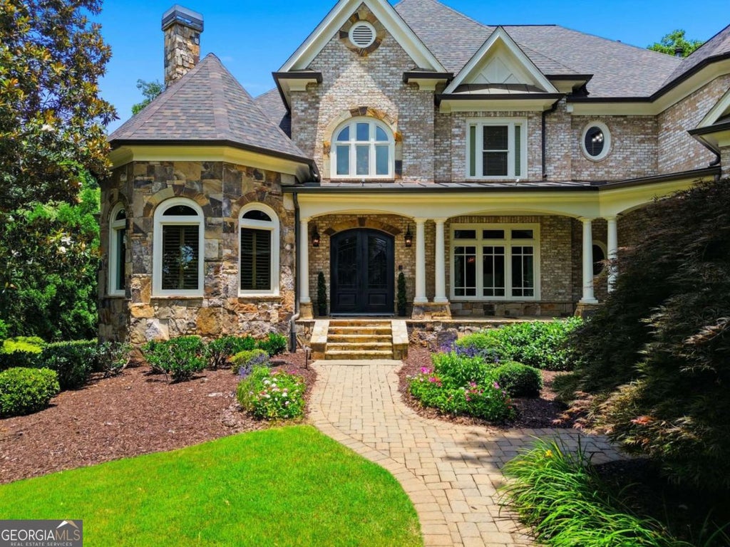 Photo of 2830 Manor Bridge Drive, Alpharetta, GA 30004 (MLS # 10795822)