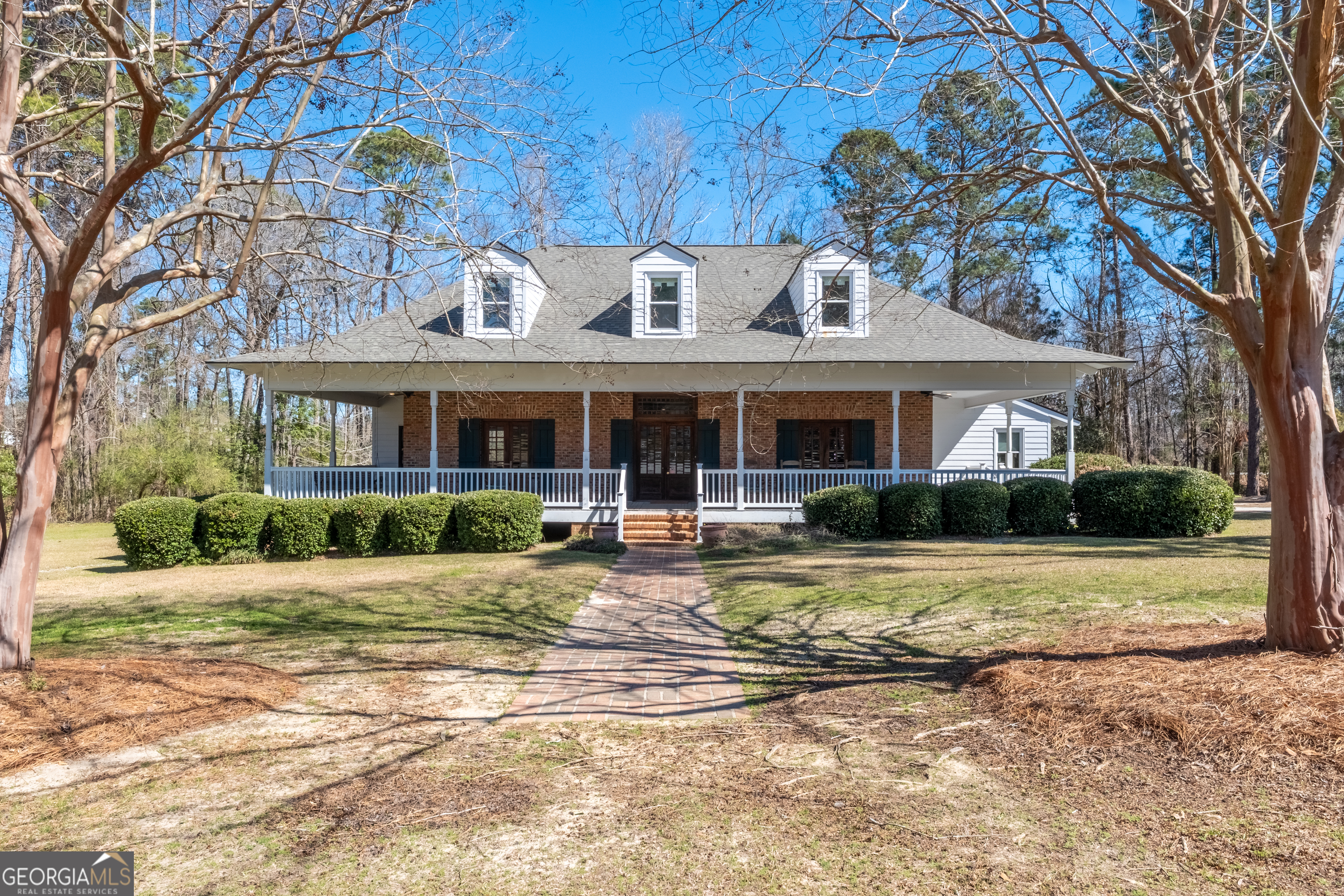 Very well cared for custom home in one of Statesboro's most sought after neighborhoods. 5 bedrooms and 3.5 baths with large living areas and a huge covered porch. The home is located on a cul de sac and is just a short walk or golf cart ride away from Forest Heights Country Club. This house is perfect for a large or growing family looking for a great home on Statesboro's West side.