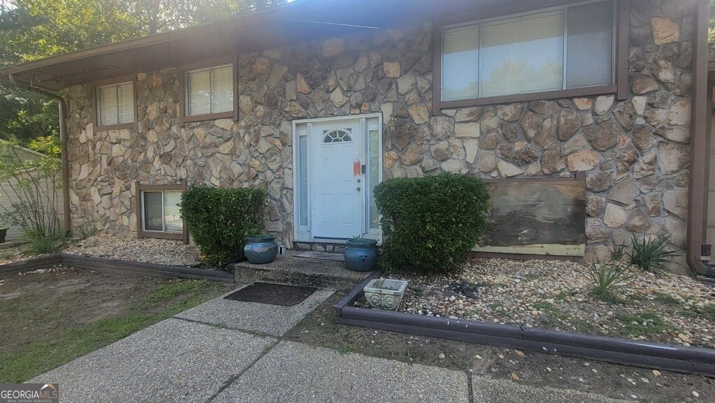 Photo of 1395 Willow Drive, Riverdale, GA 30296 (MLS # 10766025)