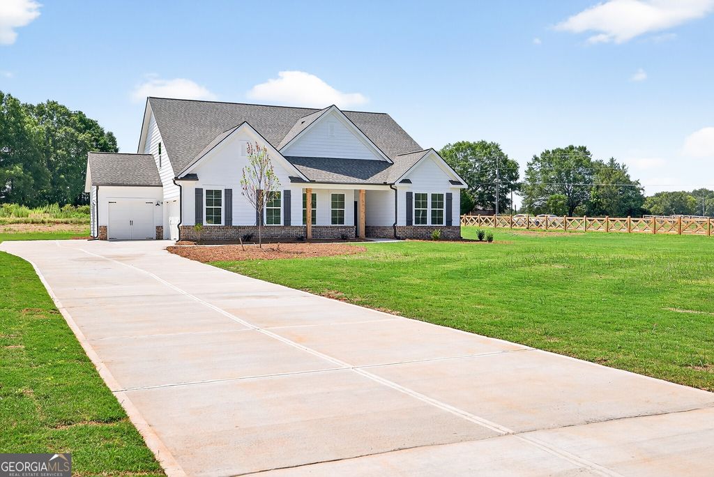 Photo of 37 Cherokee Court, Good Hope, GA 30641 (MLS # 10725024)