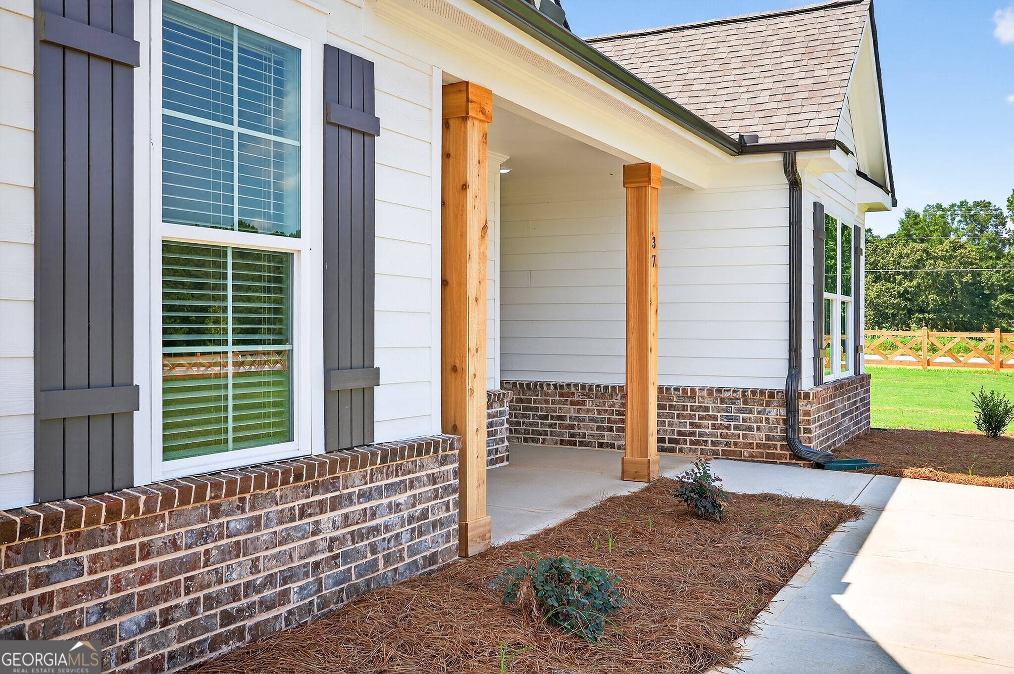 37 Cherokee CT