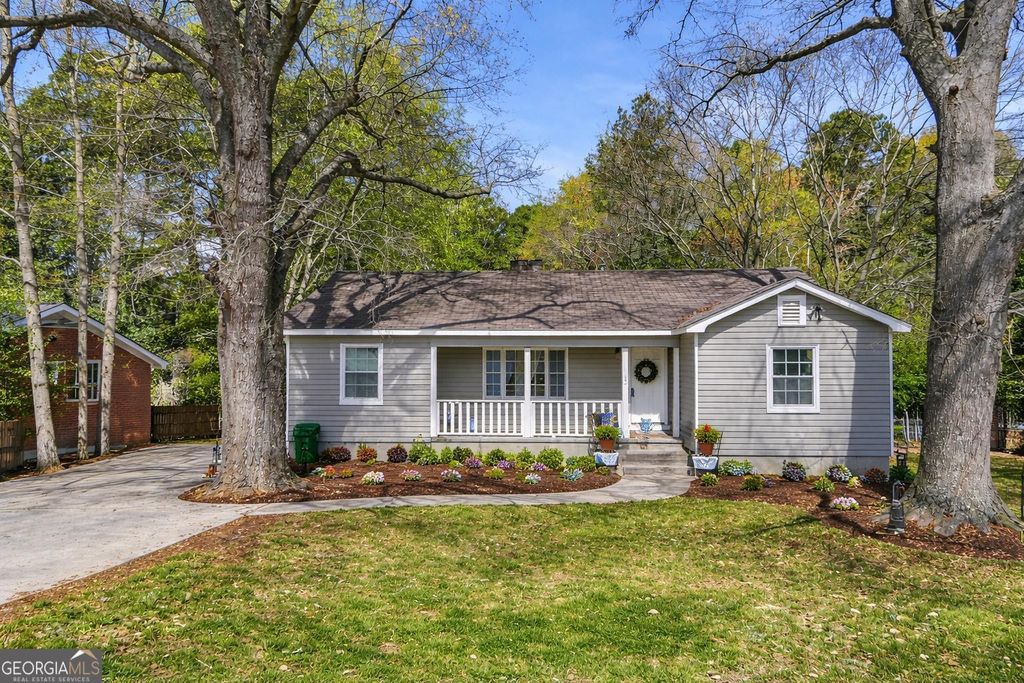 Photo of 2880 Old Norcross Road, Tucker, GA 30084 (MLS # 10715204)