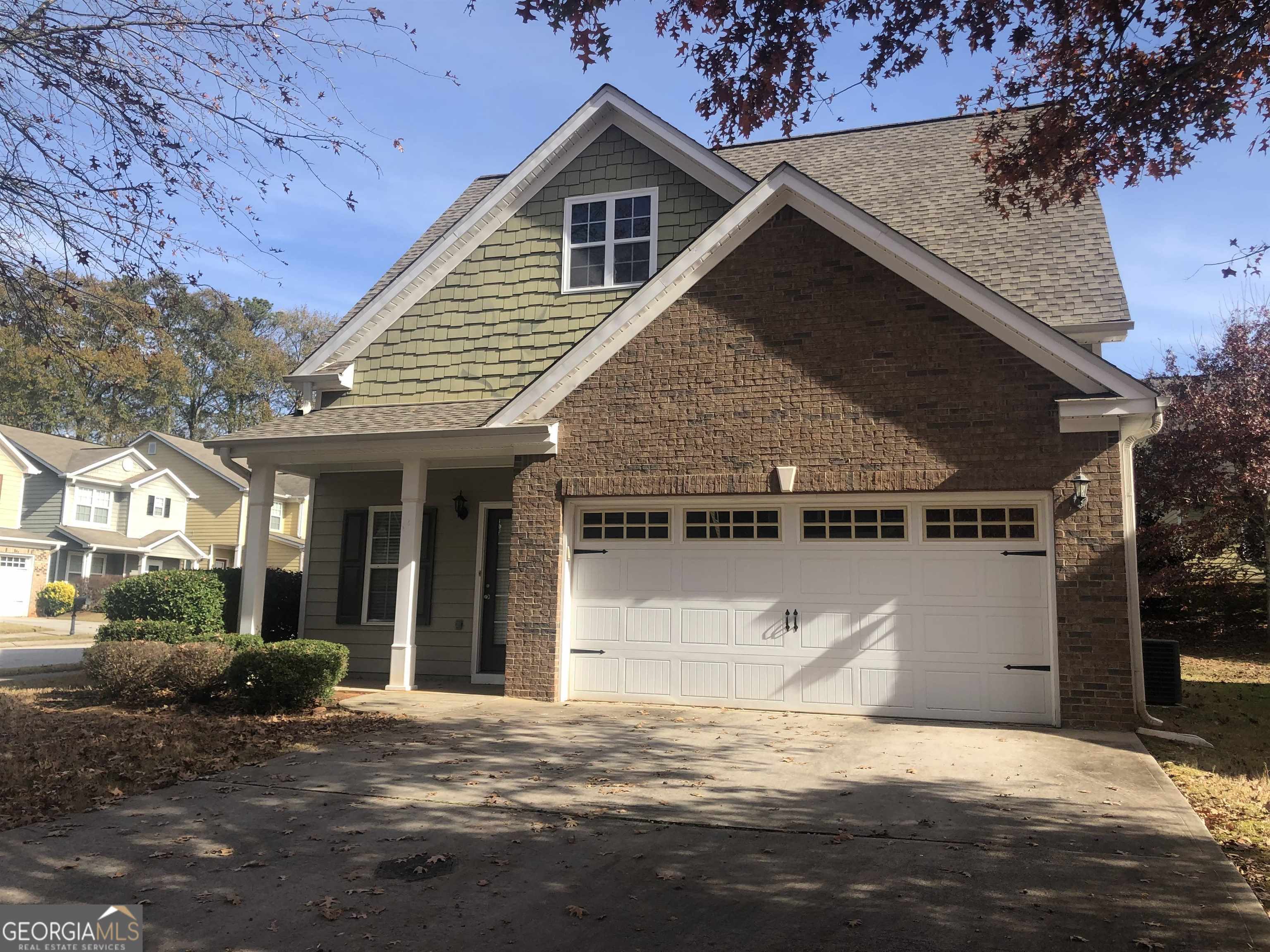 This charming 3-bedroom, 2.5-bath single-family home sits on a lovely corner lot just minutes from Camp Creek Marketplace. Enjoy an open floor plan that offers plenty of natural light, with the spacious primary suite conveniently located on the main level. Upstairs, you'll find two additional bedrooms plus a versatile loft-perfect for a home office, playroom, or cozy retreat. Located close to shopping, dining, and major highways, this is the perfect place to call home!