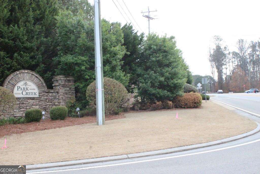 Park Creek - Land