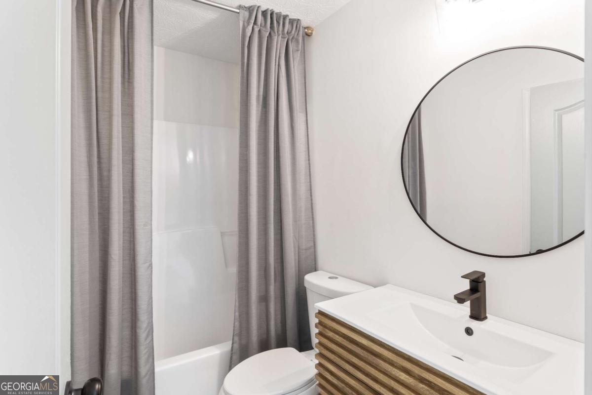 The Retreat at OHARA - Residential