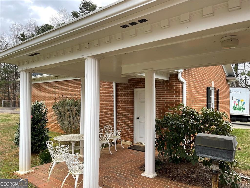 Suwanee, Georgia 30024, United States, 5 Bedrooms Bedrooms, ,5 BathroomsBathrooms,Residential,Pending,78411